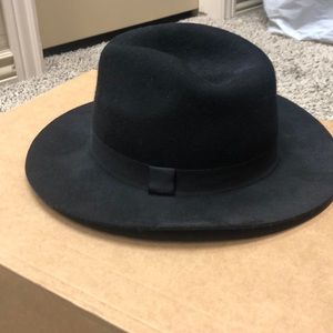 Black hat